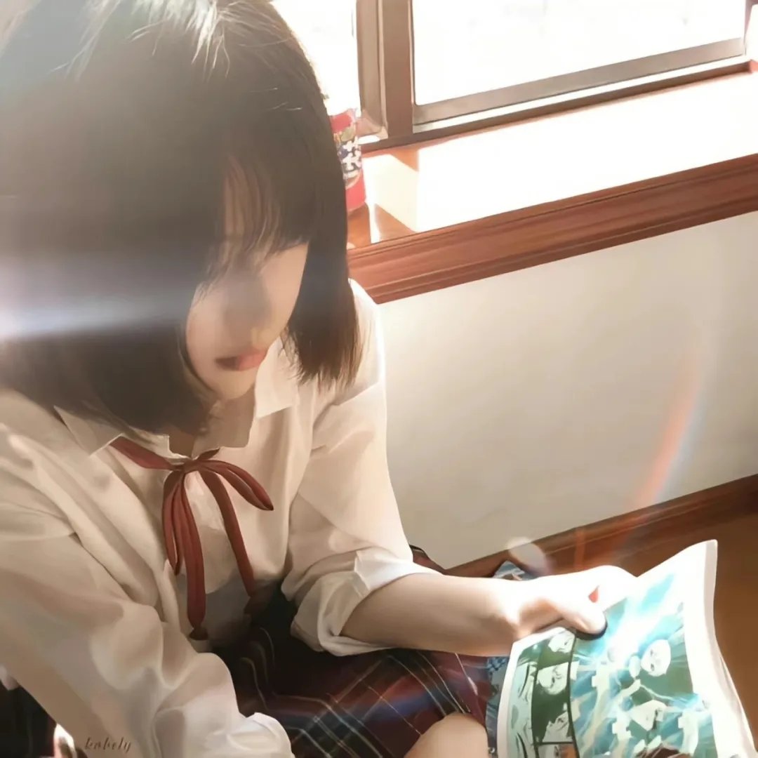 现代生活 海报